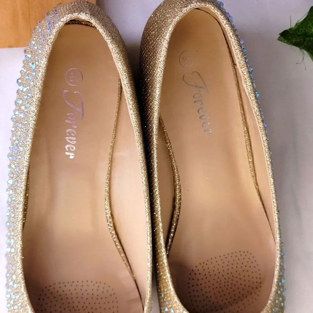 Forever. Amazon Purchase. Champagne/Gold Rhinestones. Wedge. Size 8.5. NWOT